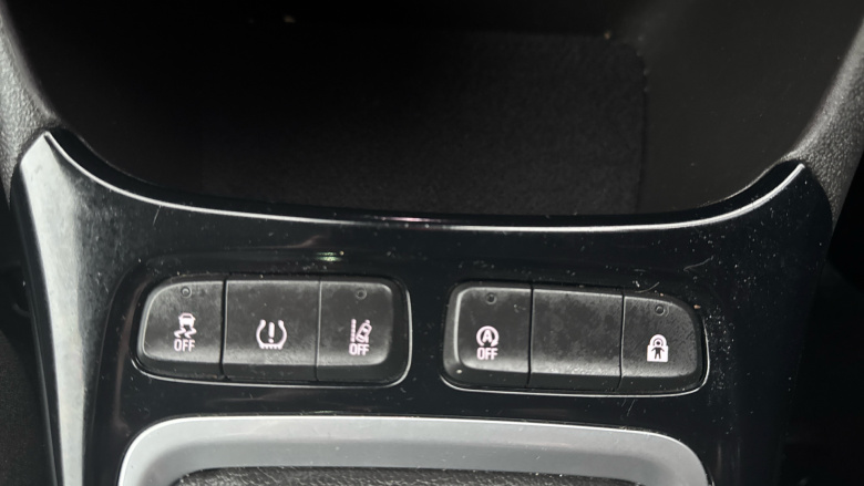 Vauxhall Crossland 1.5 Turbo D Ultimate 5dr Diesel Hatchback